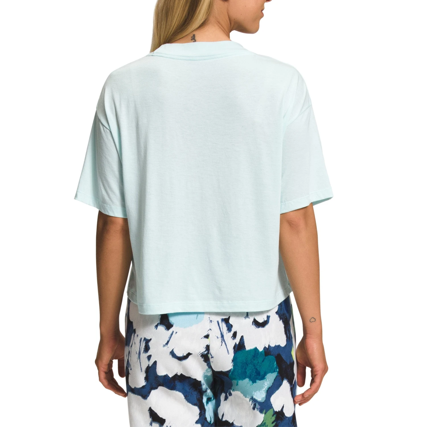The North Face Women's S/S Half Dome Crop Tee 8 The North Face Women's S/S Half Dome Crop Tee - Image 6