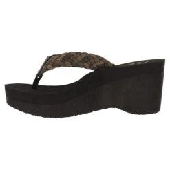 Cobian Women's Zoe Wedge Sandal -Favorite Wear medium 091e0b3b 0fcf 49ff a917 5e61717ac4df