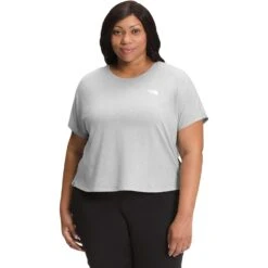 The North Face Women's Plus Wander Crossback S/S Tee -Favorite Wear medium 0c545d7b ef1b 41d2 adc1 37202f467e9c