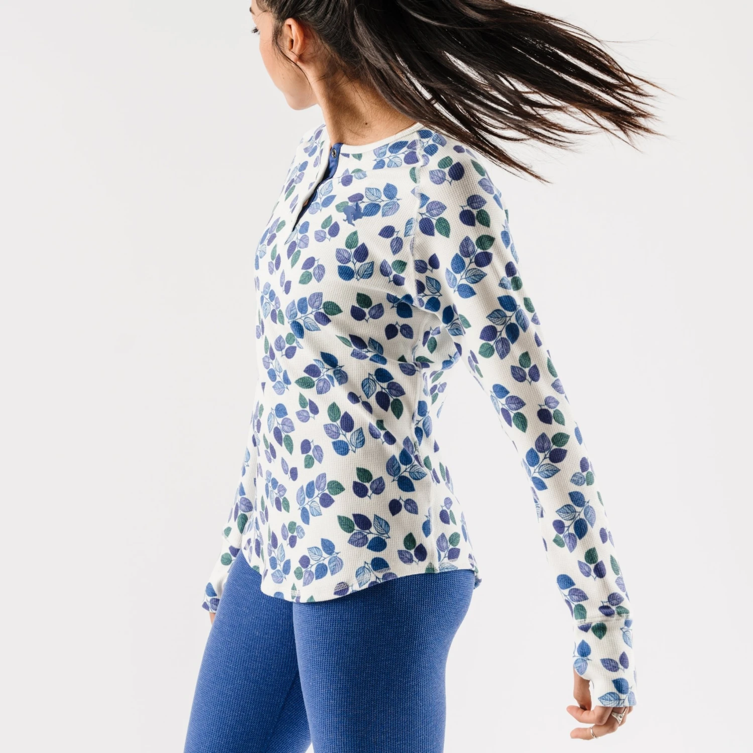 Rabbit Women's Snap To It Long Sleeve Shirt 4 Rabbit Women's Snap To It Long Sleeve Shirt - Image 2