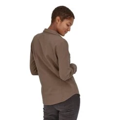 Patagonia Women's Long-Sleeved Organic Cotton Midweight Fjord Flannel Shirt -Favorite Wear medium 12e6f147 f7db 4cba a07b 1729ef656898