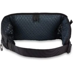 Dakine Hot Laps Stealth Fanny Pack 8 Dakine Hot Laps Stealth Fanny Pack -Favorite Wear medium 14c0d646 953c 4aea 81f6 4fc6b63ed38a
