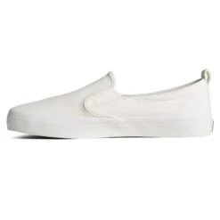 Sperry Women's SeaCycled Crest Twin Gore Canvas Sneaker -Favorite Wear medium 14d5f07d a0f5 42bc 83b5 546059894ade