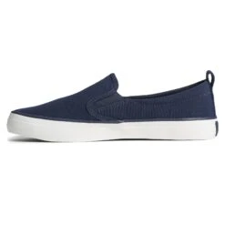 Sperry Women's SeaCycled Crest Twin Gore Canvas Sneaker -Favorite Wear medium 157b4f41 704a 4caf b303 d9140b7d4590