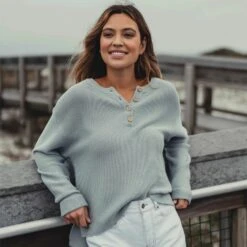 The Normal Brand Women's Helen Henley -Favorite Wear medium 2391adf6 4c5e 4f4f b74d d0900ec4ec7d