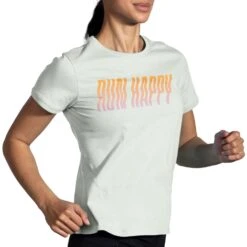 Brooks Women's Distance Short Sleeve 2.0 -Favorite Wear medium 23daf7d8 f054 41b5 a7e8 0d38a31e059b