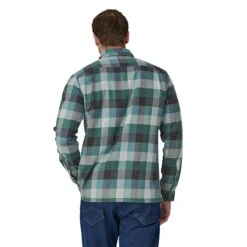 Patagonia Men's Long-Sleeved Organic Cotton Midweight Fjord Flannel Shirt 7 Patagonia Men's Long-Sleeved Organic Cotton Midweight Fjord Flannel Shirt -Favorite Wear medium 2dfd7e4c 616f 4829 8c3c 9de1097e8bc3
