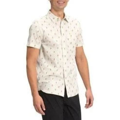 The North Face Men's S/S Baytrail Jacquard Shirt 16 The North Face Men's S/S Baytrail Jacquard Shirt -Favorite Wear medium 2ebadd86 40d2 43ac b546 8efa001335e5