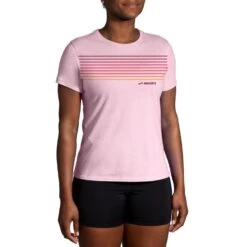 Brooks Women's Distance Short Sleeve 2.0 -Favorite Wear medium 35180c72 9674 4e94 aede 362bb5153351