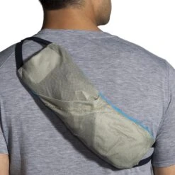 Brooks Men's Canopy Jacket 41 Brooks Men's Canopy Jacket -Favorite Wear medium 37e9f617 add0 4849 a321 556b707e63b8