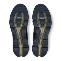 ON Running Men's Cloudwander Waterproof Running Shoe -Favorite Wear medium 3a6b52d1 e450 4d12 9a87 f6328ff642f2