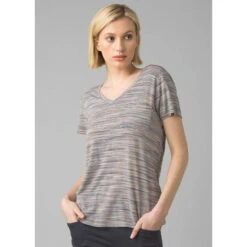 PrAna Women's Foundation Short Sleeve V-Neck Tee -Favorite Wear medium 403883ae 3fec 47b3 8391 08dda2611471