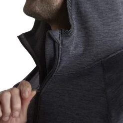 Ultimate Direction Men's Ultra Hoodie -Favorite Wear medium 442806be ffbf 4668 820b 7a36d2a2b2f7