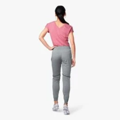 ON Running Women's Running Pants -Favorite Wear medium 50bf9a45 cadb 42c5 9d13 f5f5ad230072