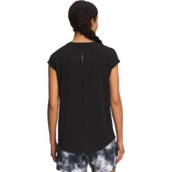 THE NORTH FACE Women's Wander Slitback Short Sleeve -Favorite Wear medium 5ff7d77e bac3 4c14 abf4 592cf95788bb
