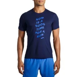 Brooks Men's Distance Graphic S/S Tee -Favorite Wear medium 61b70371 e2b9 4388 82c5 ea3d5f942d3c