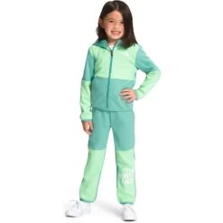 The North Face Kids' Winter Warm Set 17 The North Face Kids' Winter Warm Set -Favorite Wear medium 683cf5cb 0d6e 4be1 a947 1c8afa464e13