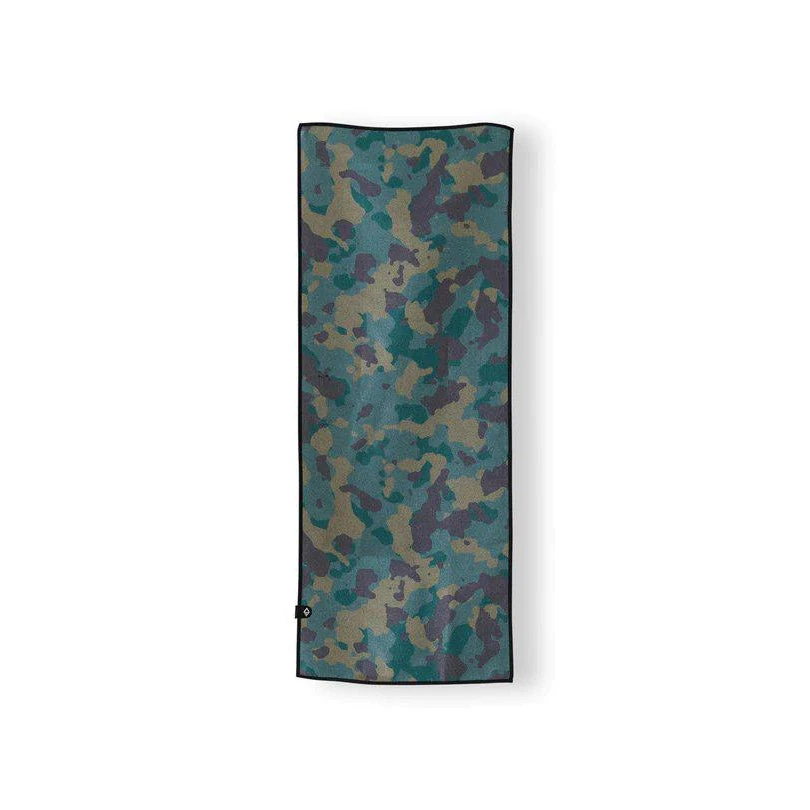 Nomadix Do Anything Towel 8 Nomadix Do Anything Towel - Image 6