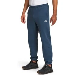 THE NORTH FACE Men's Half Dome Sweatpant 34 THE NORTH FACE Men's Half Dome Sweatpant -Favorite Wear medium 6ee833d1 26a9 4b9a 812e a0f74382ec96