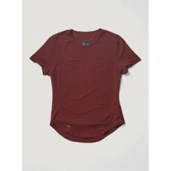 Janji Women's Helio Light Tech Tee 7 Janji Women's Helio Light Tech Tee -Favorite Wear medium 70863fbf a97b 4cd1 9e8e 30b90b7faac1