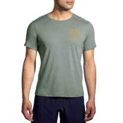Brooks Men's Distance Short Sleeve 2.0 -Favorite Wear medium 738e7874 ea1e 455b 97b2 ffa1947c11ab