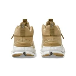 ON Running Women's Cloud Hi Running Shoe -Favorite Wear medium 749fcc7f ab98 4afd 8fb5 f0b39d9c3c89