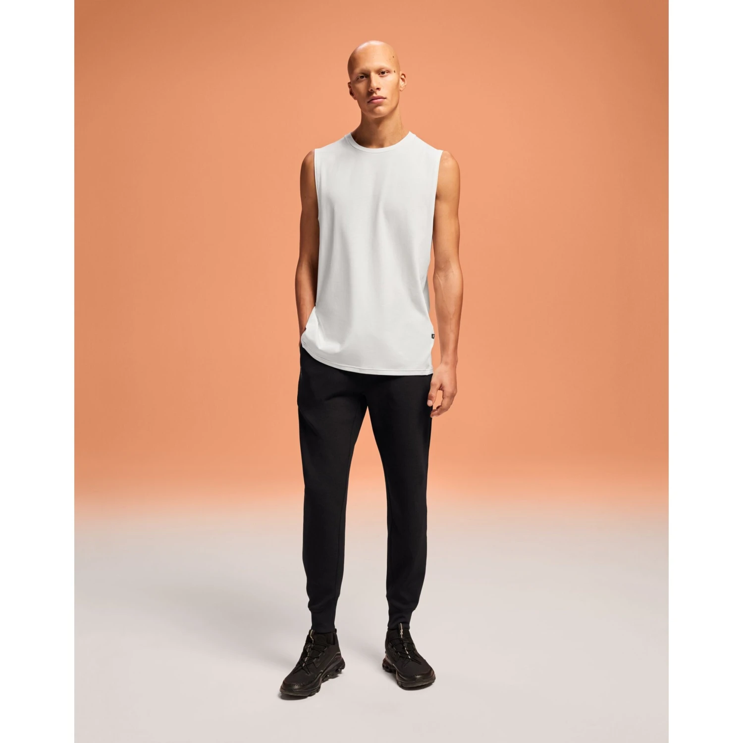 ON Running Men's Performance All Day Sweat Pants 3 ON Running Men's Performance All Day Sweat Pants