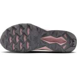 The North Face Women's VECTIV Levitum Trail Running Shoe -Favorite Wear medium 833d3240 1744 4dee b4c7 eab49dced7dc