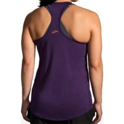 Brooks Women's Distance Graphic Tank 28 Brooks Women's Distance Graphic Tank -Favorite Wear medium 86cc0439 f565 4103 a175 12cd1c8ca47b