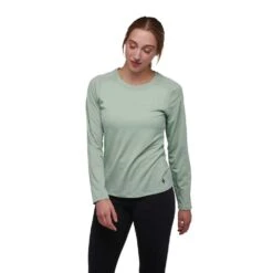 Black Diamond Women's Lightwire L/S Tech Tee -Favorite Wear medium 8a9edff0 3a6e 4818 b04e 74e1c4d11d60