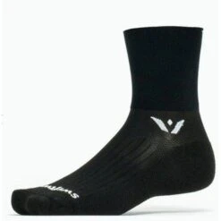 Swiftwick Aspire Four Quarter Crew Socks