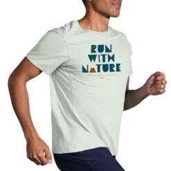 Brooks Men's Distance Short Sleeve 2.0 -Favorite Wear medium 93535603 020c 40d9 ba7a 11f3878feff4