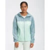 The North Face Women's Cyclone Windbreaker Hooded Jacket -Favorite Wear medium a1cb9a17 97a4 4e64 aba0 9ea67896cd7a
