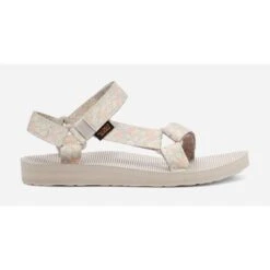 Teva Women's Original Universal Wildflower Sandal 7 Teva Women's Original Universal Wildflower Sandal -Favorite Wear medium a4f7fa53 cebb 4dec a875 0a8042486330