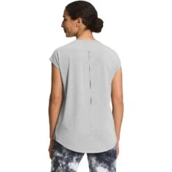 THE NORTH FACE Women's Wander Slitback Short Sleeve -Favorite Wear medium b7d17eac f931 45c2 9765 e18c455c5c79