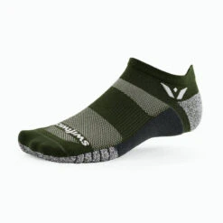 Swiftwick Unisex Flite XT Zero Tab Sock -Favorite Wear medium bd9a3c73 555f 47f1 8570 5f969341c5ad