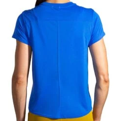 Brooks Women's Distance Graphic Short Sleeve Shirt -Favorite Wear medium bff2b953 0228 464b a817 0f3fd8d2d10a