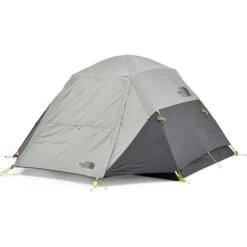 The North Face Stormbreak 3 Three-Person Camping Tent -Favorite Wear medium c134ff47 67e3 4ba9 9f9a 6975704e571b