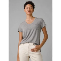 PrAna Women's Foundation Short Sleeve V-Neck Tee -Favorite Wear medium d6b3bb57 b27b 4453 b01a c2ac8ba5d7ae