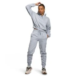 The North Face Women's Garment Dye Half Zip Hoodie -Favorite Wear medium d9949dc6 f5f7 478a b9cd a181a372279a