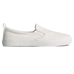 Sperry Women's SeaCycled Crest Twin Gore Canvas Sneaker -Favorite Wear medium e755709a 4a5c 4adc bed6 d5fab503bcb5