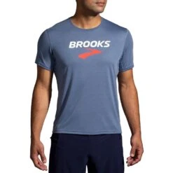Brooks Men's Distance Graphic S/S Tee -Favorite Wear medium ea9e3af9 4ffd 4e71 aebf 95578f1cfdfd