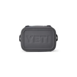 YETI Hopper Flip® 8 -Favorite Wear medium ebbce779 4c8e 4e4e 9310 be8dabb5967b