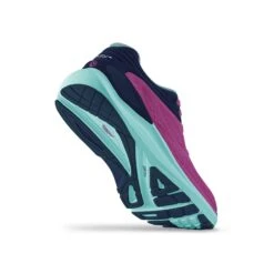 Topo Athletic Women's Ultrafly 3 Running Shoe -Favorite Wear medium f2845832 0c85 4df1 9abd d4a80495e9a1
