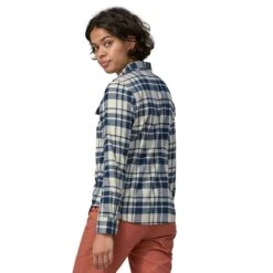 Patagonia Women's Long-Sleeved Organic Cotton Midweight Fjord Flannel Shirt -Favorite Wear medium f76a8b16 512b 4a24 8ca7 0ce79e52bbd5
