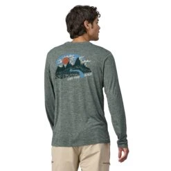 Patagonia Men's Long-Sleeved Capilene® Cool Daily Shirt 41 Patagonia Men's Long-Sleeved Capilene® Cool Daily Shirt -Favorite Wear medium fb062272 6dcc 4912 80a9 c7c40848fb63